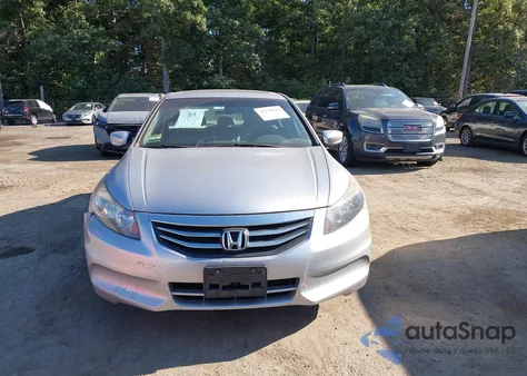 2011 Honda Accord 2.4 Ex-L z USA, uszkodzony, nr VIN 1HGCP2F85BA049226